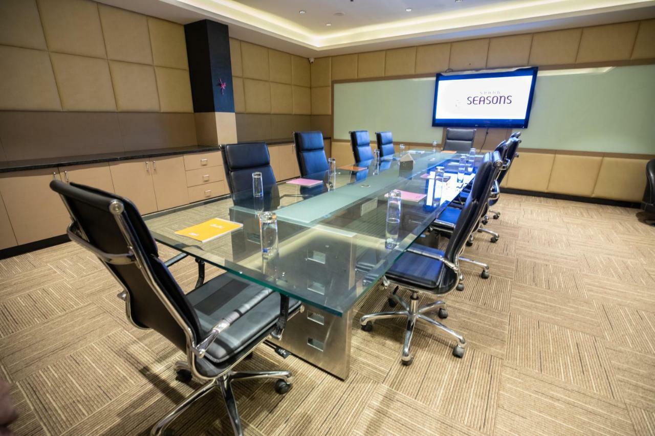 Fabhotel Prime Grand Seasons Bangalore Extérieur photo